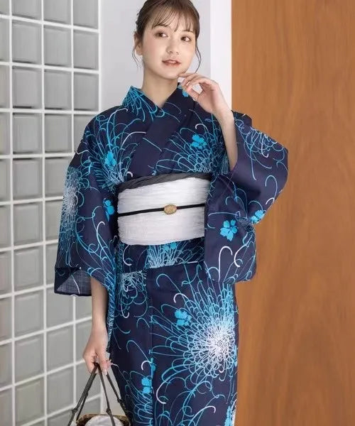 Japanese Kimono / Yukata for Women, Traditional Formal Style in 100% Cotton, Ideal for Photo Shoots Travel Wear