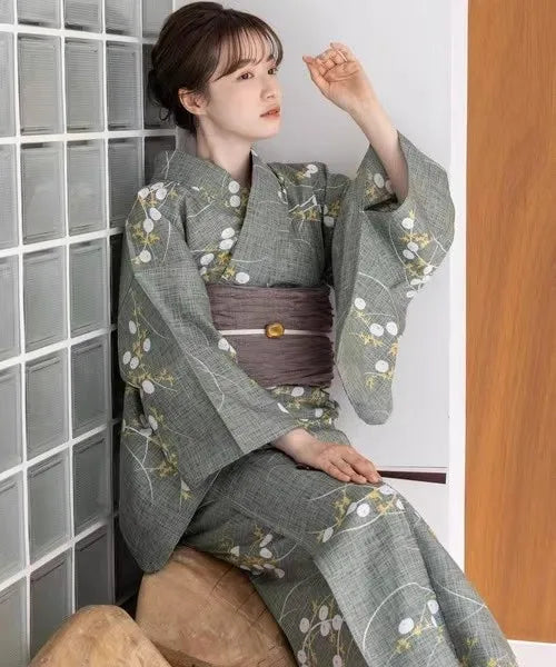 Japanese Kimono / Yukata for Women, Traditional Formal Style in 100% Cotton, Ideal for Photo Shoots Travel Wear