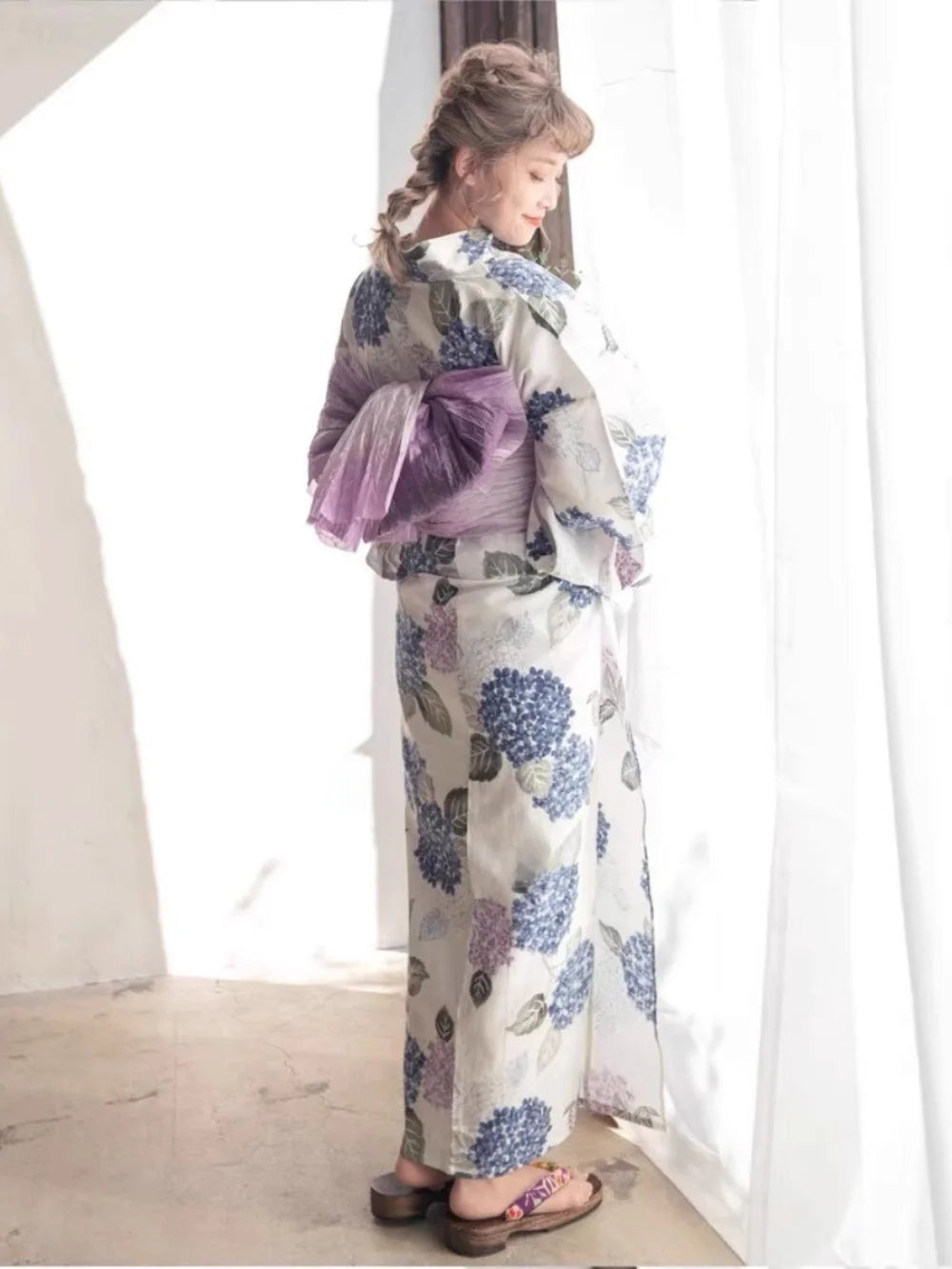 Japanese Style Yukata Bathrobe Girl's Kimono Small Pattern Embroidered Ball Flower Breathable Linen like Fabric Women's Wear