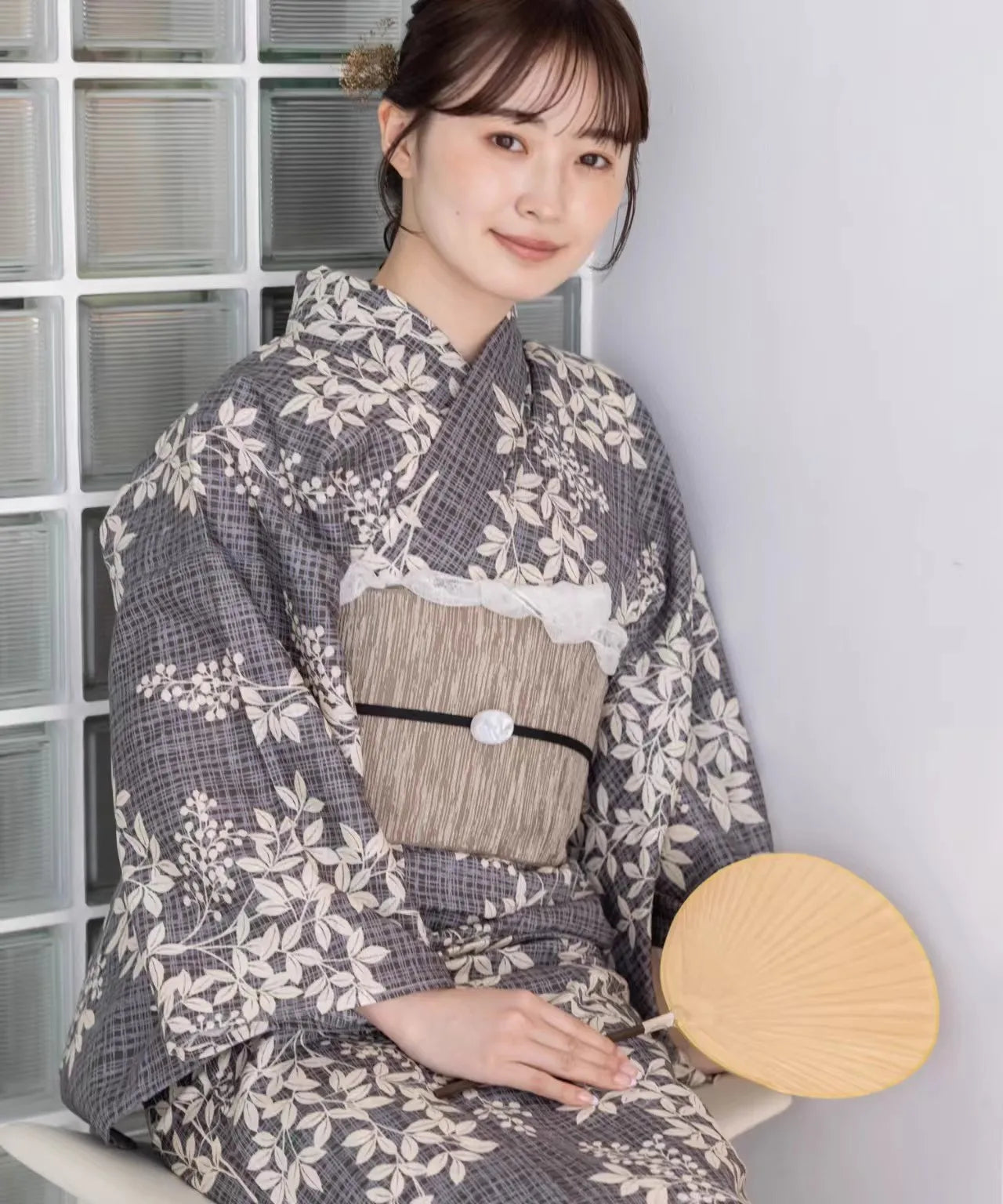 Japanese Kimono / Yukata for Women, Traditional Formal Style in 100% Cotton, Ideal for Photo Shoots Travel Wear