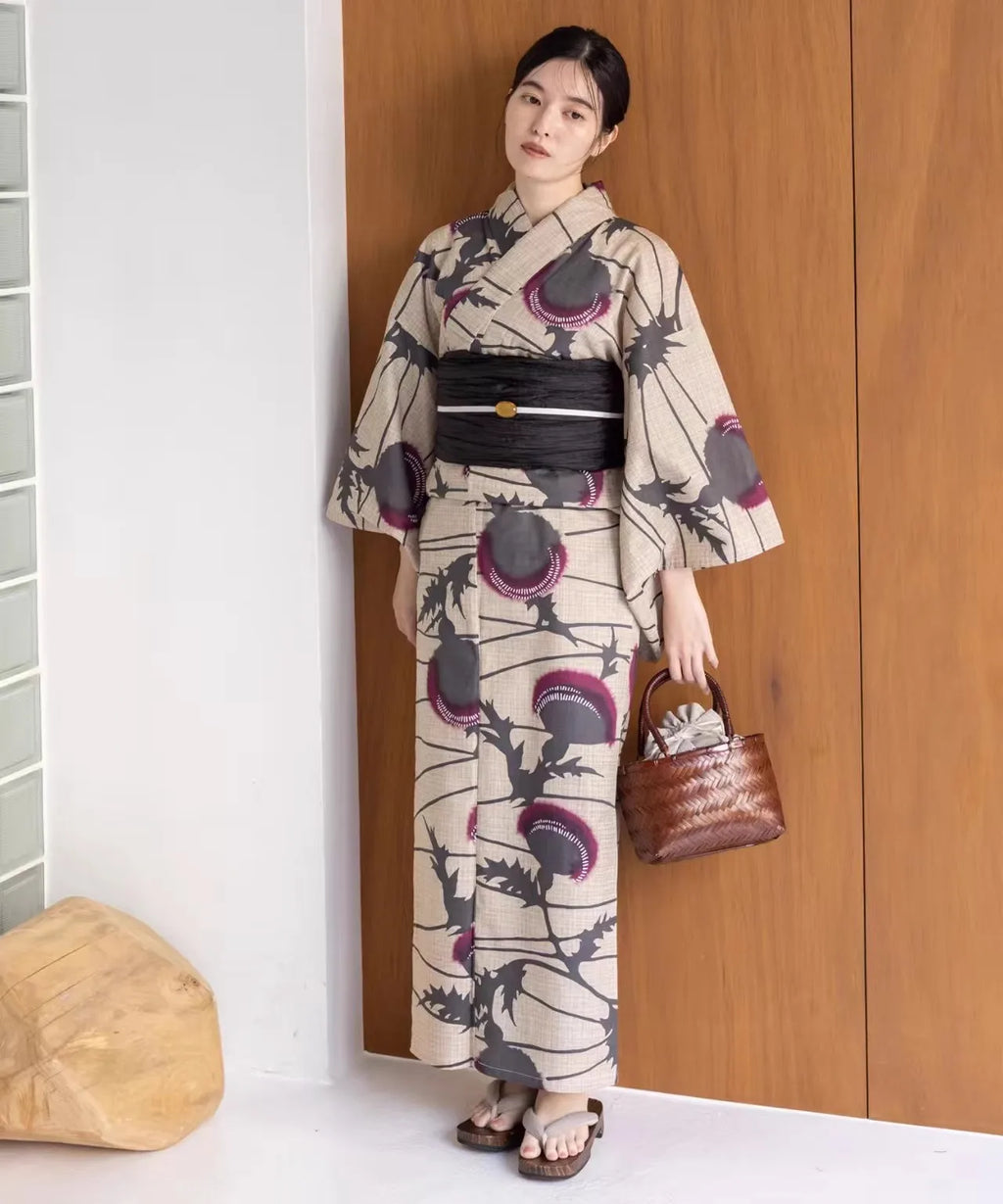 Japanese Kimono / Yukata for Women, Traditional Formal Style in 100% Cotton, Ideal for Photo Shoots Travel Wear